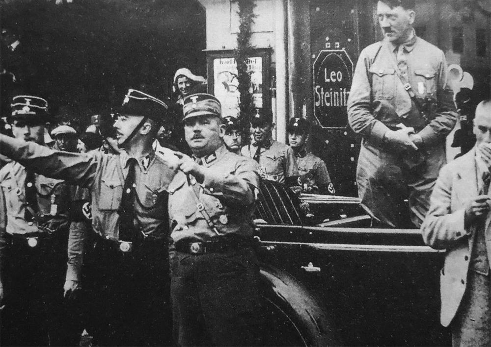 Adolf Hitler in Gera's Gauparteitag